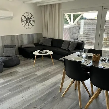 Tatil Evi With 2 Bedrooms Warwerort