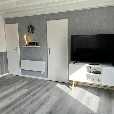 With 2 Bedrooms Tatil Evi Warwerort